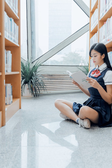 《妻子与瑜伽教练》主演是谁瑜伽教